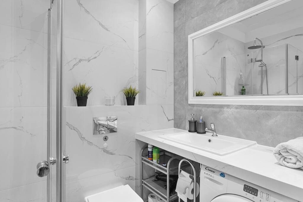 Roulette Apartment Wroclaw Bagian luar foto